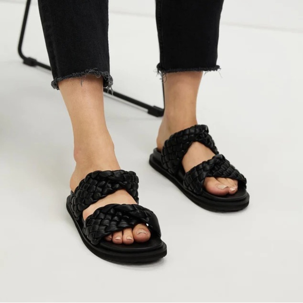 Soleis braided sandal